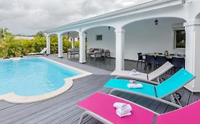 Villa les Mineurs : Superbe Villa avec Piscine et Jardin